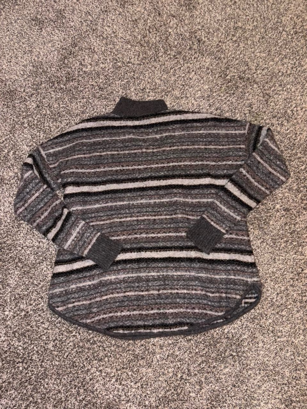 American Eagle Outfitters gray and black striped sweater - Picture 4 of 4